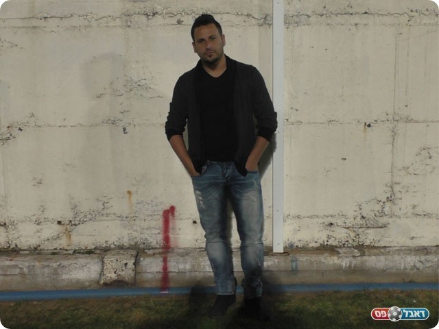 מאמן נס ציונה. אוהד בוזגלו (שקד מורג)